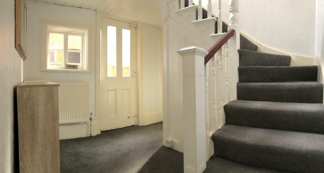Thirty Barons Villa Southsea Eksteriør billede
